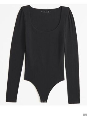 Abercrombie and Fitch Bra-Free Cotton-Blend Seamless
Fabric Scoop Neck Bodysuit
